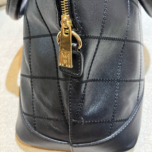 Antonio Melani Black Leather Satchel - Picture 13 of 14